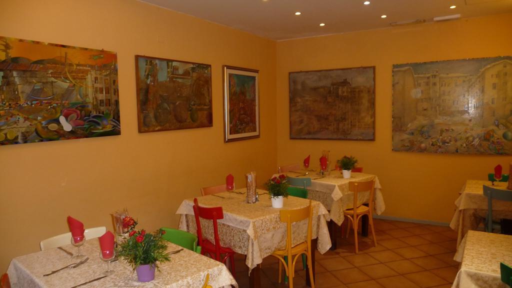 Albergo Ristorante Corsini Pavullo nel Frignano Exterior photo