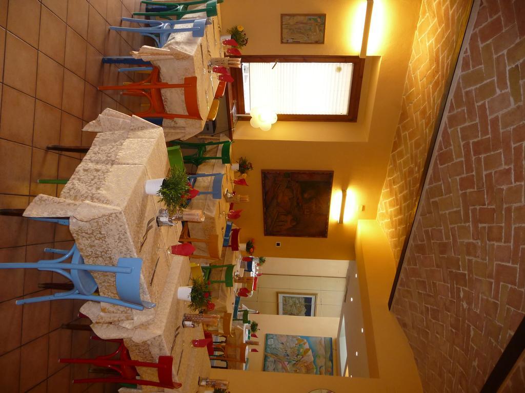 Albergo Ristorante Corsini Pavullo nel Frignano Exterior photo